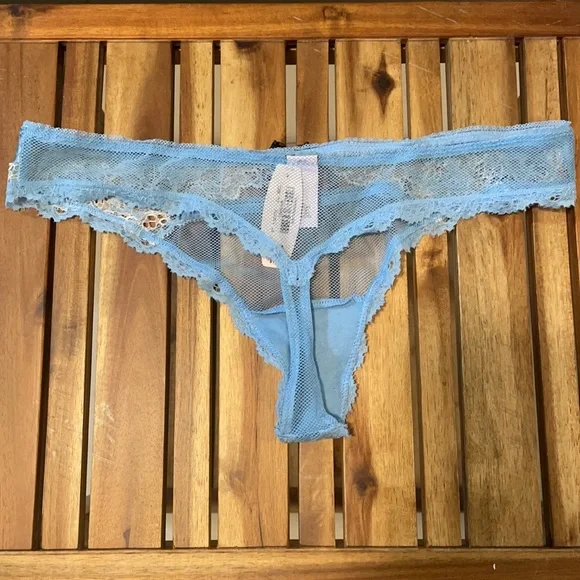 VS Victoria’s Secret light blue lacy thong NWT new with tags size Small - Picture 2 of 4